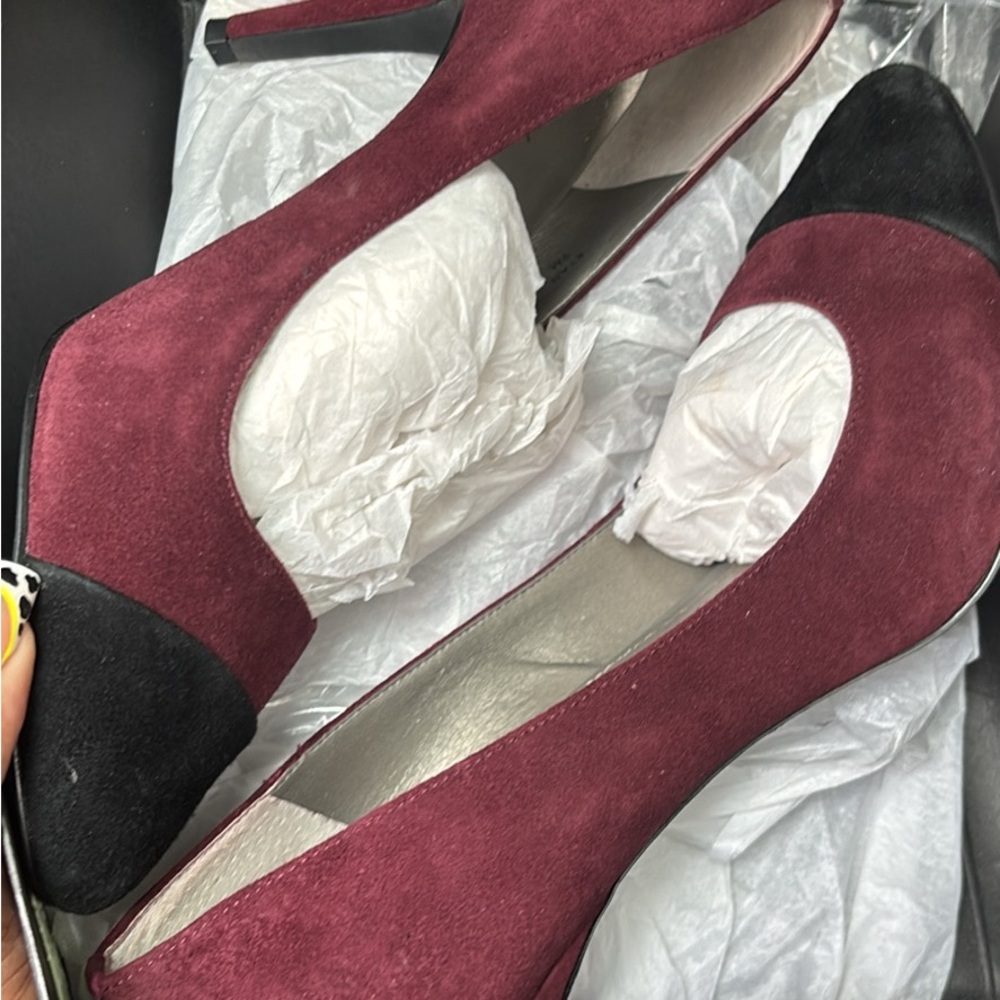 T Tahari Burgundy and Black Heels